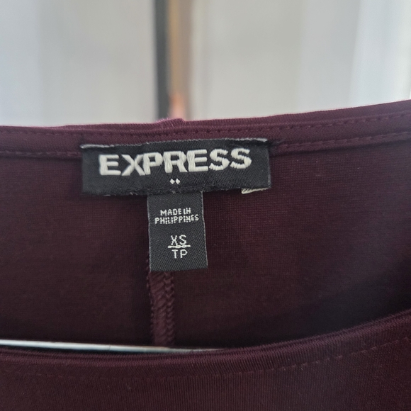Express Women's Burgundy Top - Picture 3 of 5